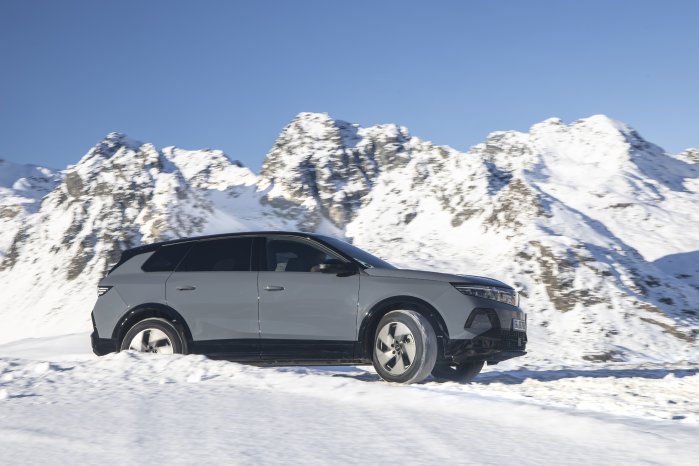 OpelGrandlandElectricAWD (9).jpg