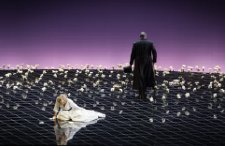 LA TRAVIATA, inszeniert von Andreas Homoki, Wiedraufnahme Oper Leipzig am 28.2.26, 19 Uhr im Opernhaus. Weitere Aufführungen am 6.3., 16.5. und 31.5.26 / © Ida Zenna