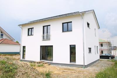 Das 38.000ste WeberHaus ist ein energieeffizientes und smartes Einfamilienhaus und wurde im Schwarzwald gebaut