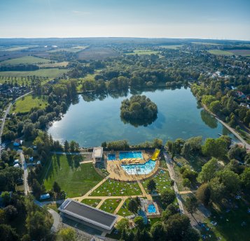 Campingplatz am Schwanenteich.jpg