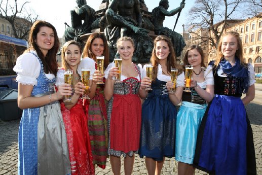 vlnr_Koepf-Angelina_Komeyer-Stefanie_Buecheler-Stefanie_Ullrich-Sabine-Anna_Wenzel-Bianca_P.jpg