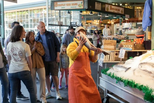 insiders-tour-credit-savor-food-tours_neu.jpg