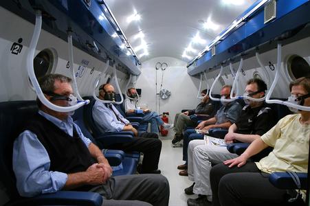 Ambulante hyperbare Sauerstofftherapie in der Therapie-Druckkammer des Druckkammerzentrums Freiburg