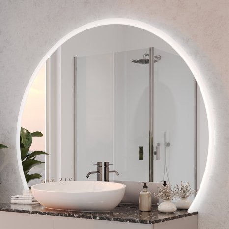 Runder Badspiegel angeschnitten mit Beleuchtung – Noemi.jpg