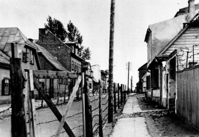 Ghetto Riga Eingan_United States Holocaust Memorial Museum3.jpg