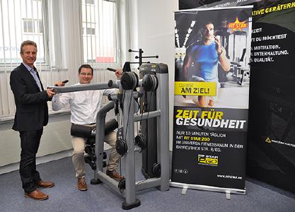 (v.l.): Markus Giegold (Geschäftsführer FIT STAR) und Christian Wagner (Koordinator Gesundheitstag/BGM-Team uniVersa) / Foto: uniVersa