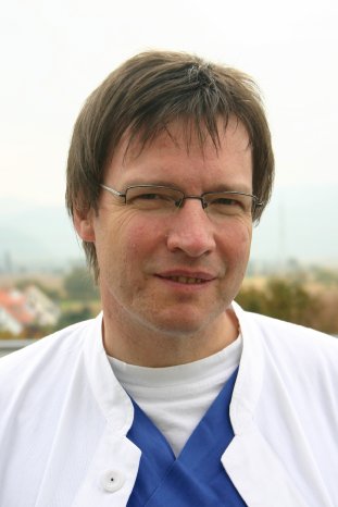 PD Dr. Thomas Schwarz, Oberarzt.JPG