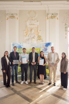 TOP Azubi_Bildquelle Herzblut Studios.jpg