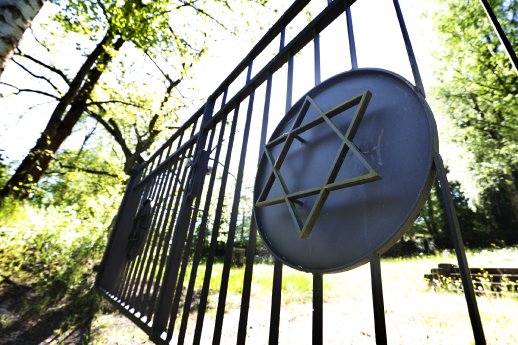 Jüdischer Friedhof Schmalkalden_SchmalkJuedischLeben23_Michael Bauroth.jpg