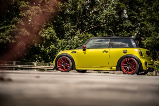 Mini Cooper S Barracuda Shoxx Bild 16.jpg