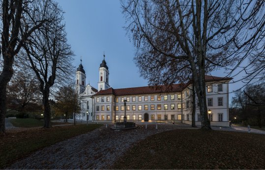 _DSC8443_2 Kloster Irsee leuchtet I.jpg