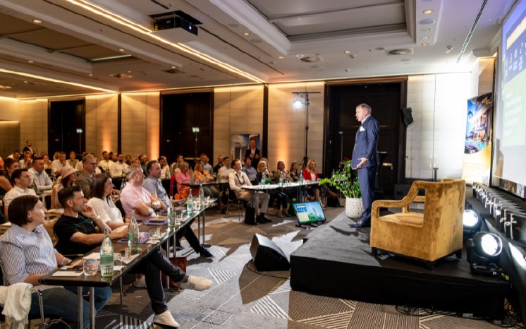 Untitled design (8).png