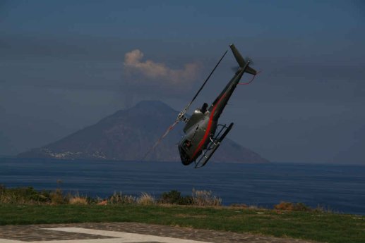 Panarea_Helicopter92a[1].jpg