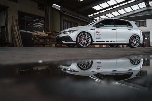 15. VW Golf MK7 GTI Barracuda Dragoon Silber.jpg