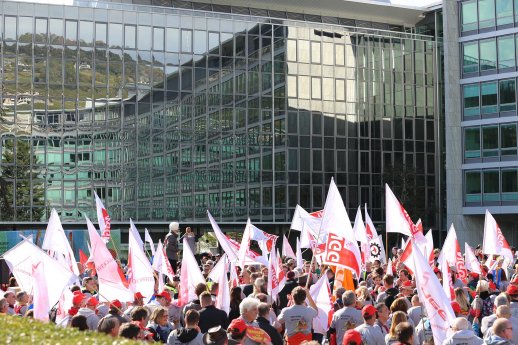 Protest Nestle-Zentrale_Vevey_Schweiz2.jpg