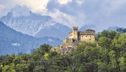 I tre castelli medievali di Bellinzona. Copyright Bellinzona Turismo Foto Silvano Crivelli