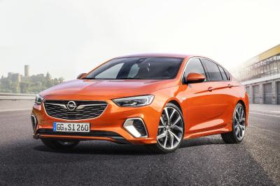 Sport-Feeling vom Feinsten: Der neue Opel Insignia GSi Grand Sport hat alles, was eine echte Fahrmaschine braucht – und ist ab sofort bestellbar