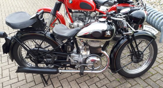 Euregio Rhein-Waal-Oldtimerausfahrt Wunderland Kalkar 2.jpg