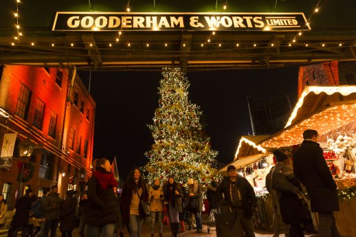 The Distillery Winter Village_© Destination Toronto.jpg