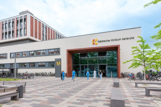 Zentraleingang Haus M.jpg