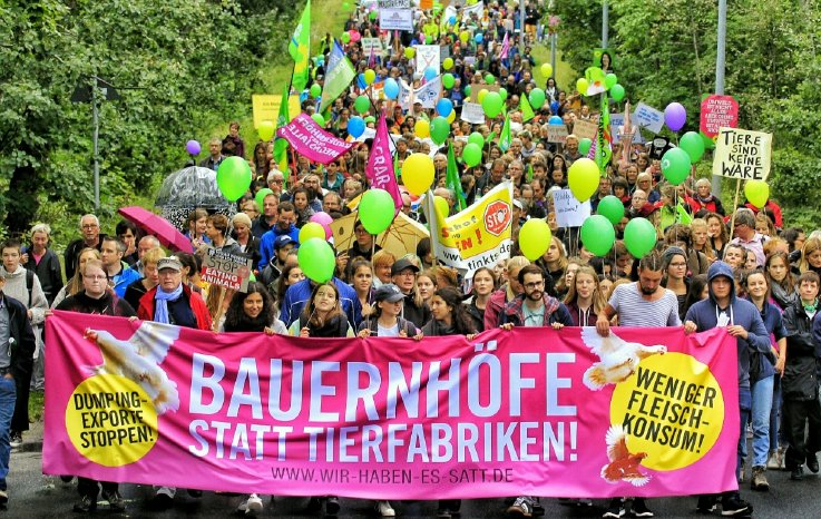 Wiesenhof-Demonstration_Königs Wusterhausen.jpg