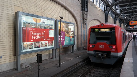 Sommer in Freiburg_Plakatierung Hamburg.jpg