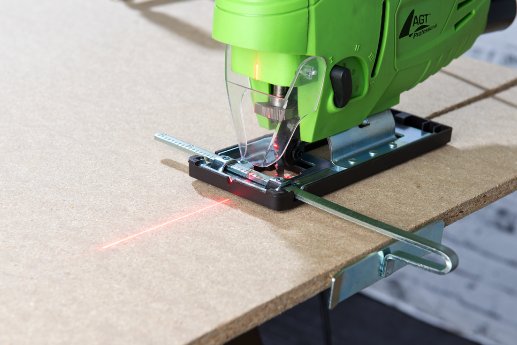 NX-3385_06_AGT_Professional_Professionelle_Laser-Stichsaege_mit_LED-Licht.jpg