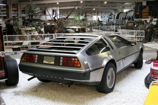 DeLorean-DMC-12d.jpg