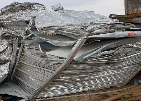 Die Schrottabholung Leverkusen holt Altmetallschrott direkt bei Ihnen ab.jpg