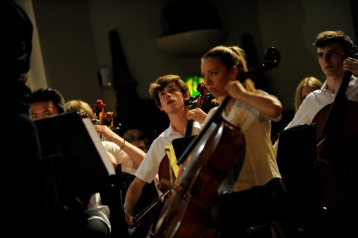 GET-Sprachreisen-Kings_School_Canterbury-England-Orchestra-Instrumente.jpeg