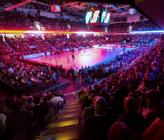 Arena_Stimmung_HC_hjkrieg_8064_.jpg