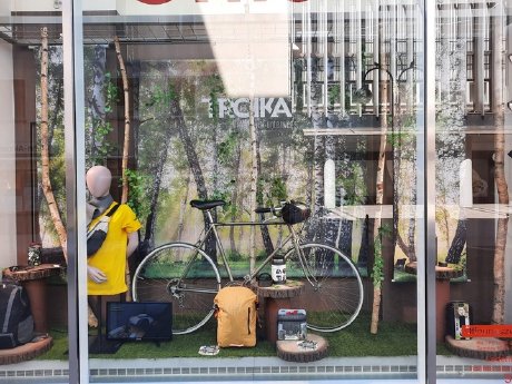 Schaufenster Ortloff_Troika (9).jpg