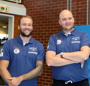 HC Erlangen: Kevin Schmidt und Adalsteinn Eyjolfsson beim Trainigsauftakt.