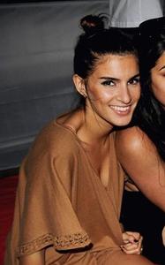 Interpret GmbH - Premium-Hostess Josefina