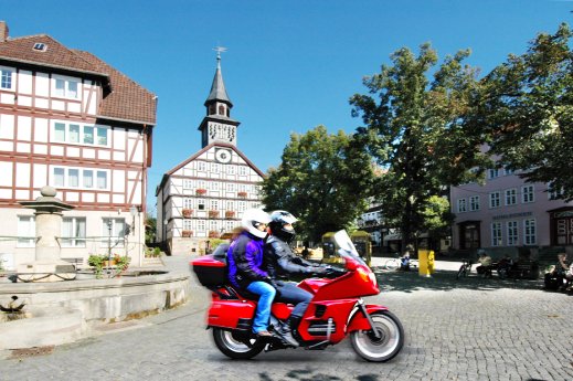 Motorradfahrer in BSA(c)Tourist-Information Bad Sooden-Allendorf und Werratal Tourismus Mar.tif