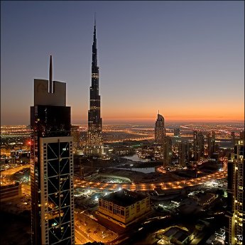 Burj Khalifa_Credit GetYourGuide.jpg