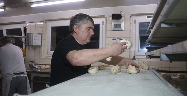 Ein Zuschauer-Preis kommt von Otto Oess, Chef der SPAR-Filiale in Murg..jpg