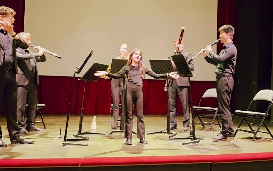 Alissia und Ensemble © Maria Kapshushenko.jpg