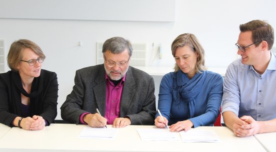 Unterzeichnung Kooperation Hochschuldidaktik NRW_Foto Alanus Hochschule.jpg