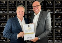 Auszeichnung der Vorstände Oliver Petersen und Thomas Suchoweew vom Makler Nachfolger Club e.V. als TOP Experten für die Nachfolgeplanung für Makler durch das ERFOLG Magazin / Backhaus Verlag hinsichtlich fachlicher Qualifikation und hervorragender Kundenbewertung.