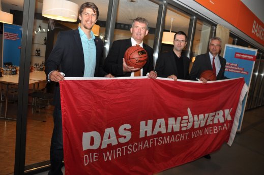 Vertragsverlängerung Basketball 2013 - Foto HK Ulm-K-media_0042.jpg