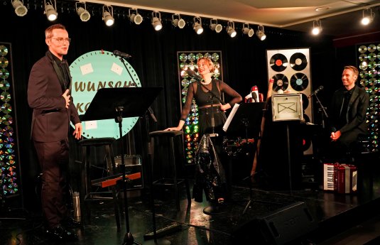 Wunschkonzert 2 LennartOlafsson LisanneHirzel JohannesZimmermann ©Verena Bauer.jpg