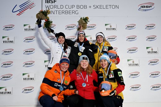 PODIUM_Skeleton_Women_WC_Winterberg_2025_01_02_481_©Dietmar_Reker.jpg