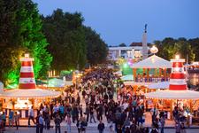 Flanieren, Feiern, Feriengefühl genießen: Das Maschseefest sorgt noch bis zum 19. August für Urlaubsstimmung in Hannover. (c) HMTG Martin Kirchner