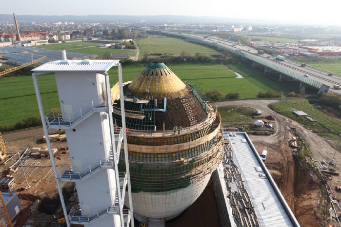 Faulturm Kläranlage Dresden-Kaditz.jpg