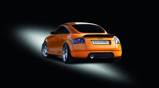 TRACER_Audi_TT_CMYK_300dpi.jpg