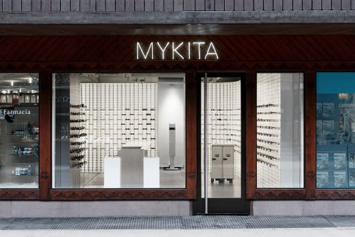 MYKITA_Shop_Zermatt_72dpi_001.jpg