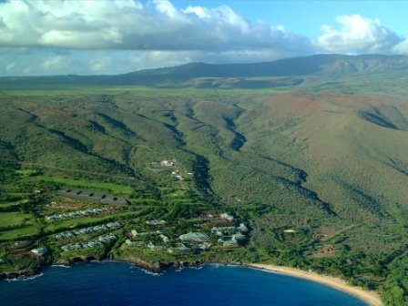 Hulopoe Bay_Hawaii Tourism Authority (HTA)  Ron Garnett.jpg