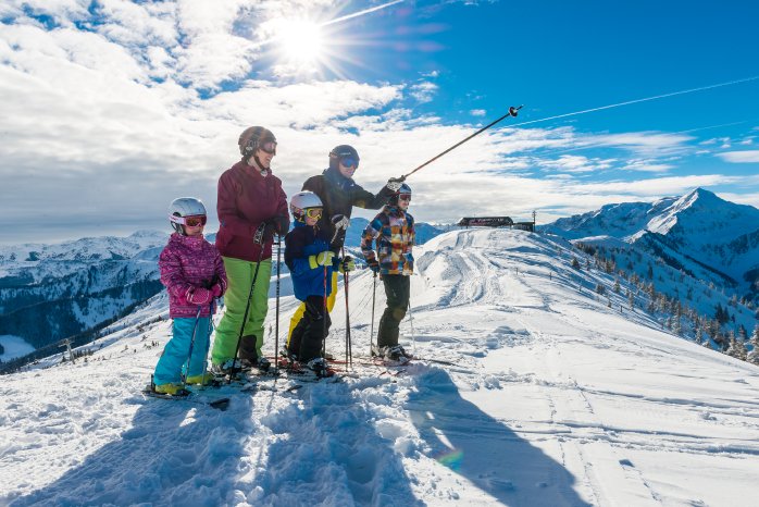 Familie Ski Wildschönau. Wildschönau Tourismus FG timesho...