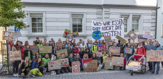 2019_09_20_Klimastreik  FN_VAUDE_Gruppe.jpg